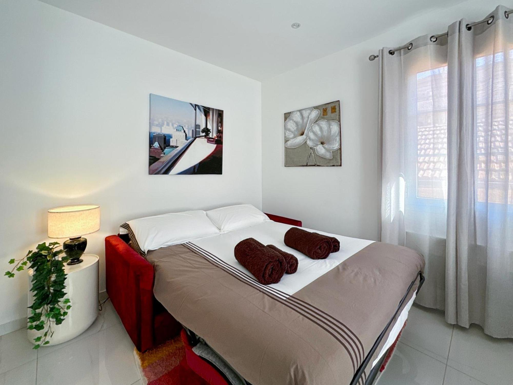 Tivoli Monaco: Renovated 2-Bedroom with Terrace near Monte Carlo Beausoleil Exterior photo