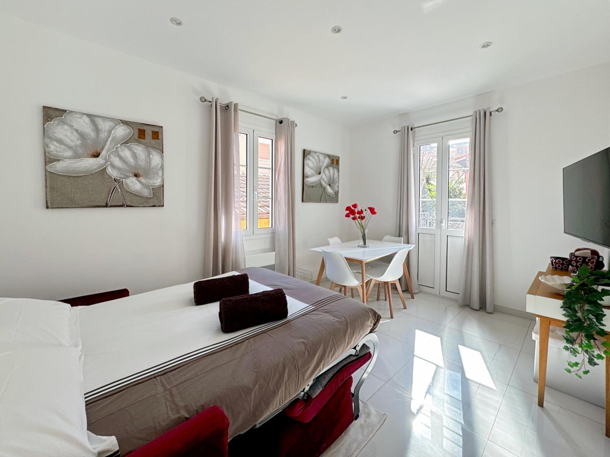 Tivoli Monaco: Renovated 2-Bedroom with Terrace near Monte Carlo Beausoleil Exterior photo